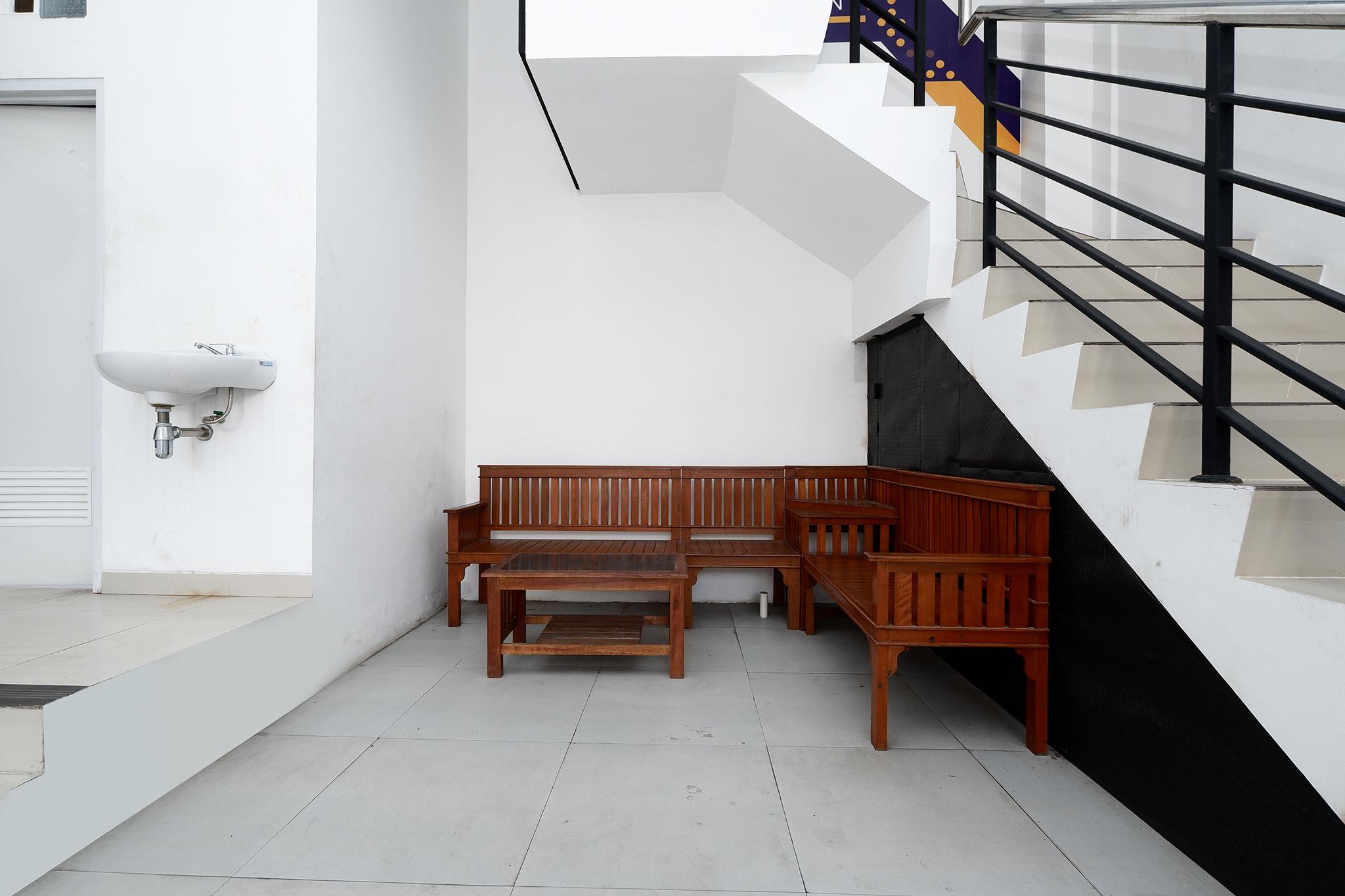 Spot On 2026 Arta Residence Semarang Exterior photo